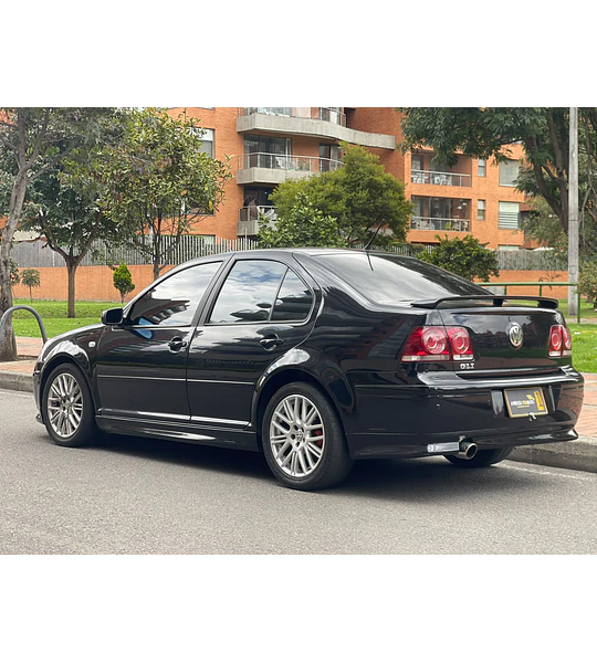 VOLKSWAGEN  JETTA GLI