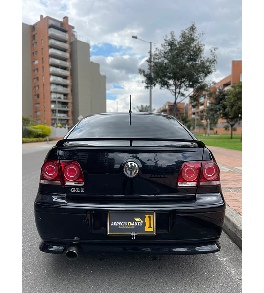 VOLKSWAGEN  JETTA GLI