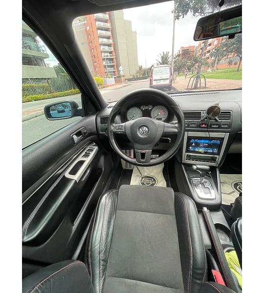 VOLKSWAGEN  JETTA GLI