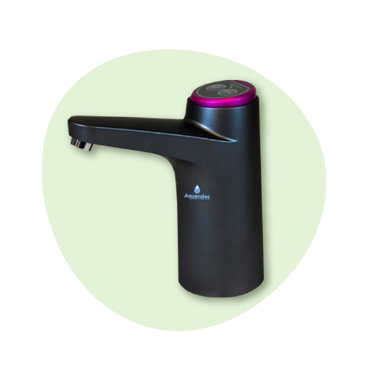Bomba botón USB premium negra para agua purificada 2