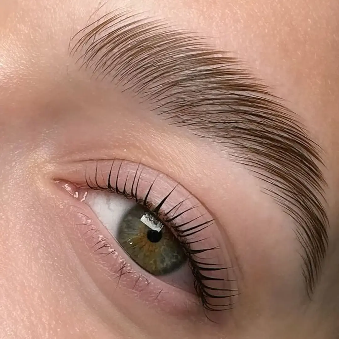 Laminado de cejas  1