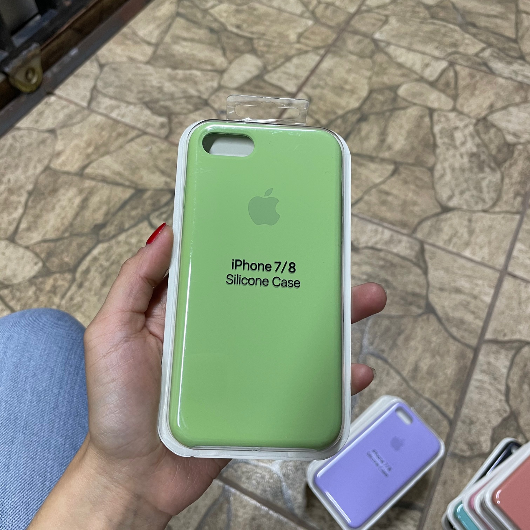 Carcasa iPhone 7/8 PLUS Silicona Aterciopelada Verde Claro -
