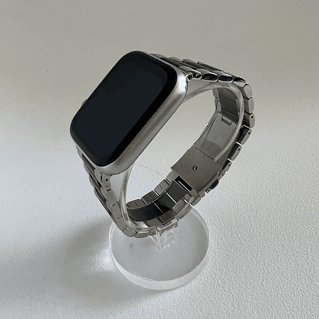 Correa slabón smartwatch 38/40/41mm calidad premium  color: plateado con franja negra 