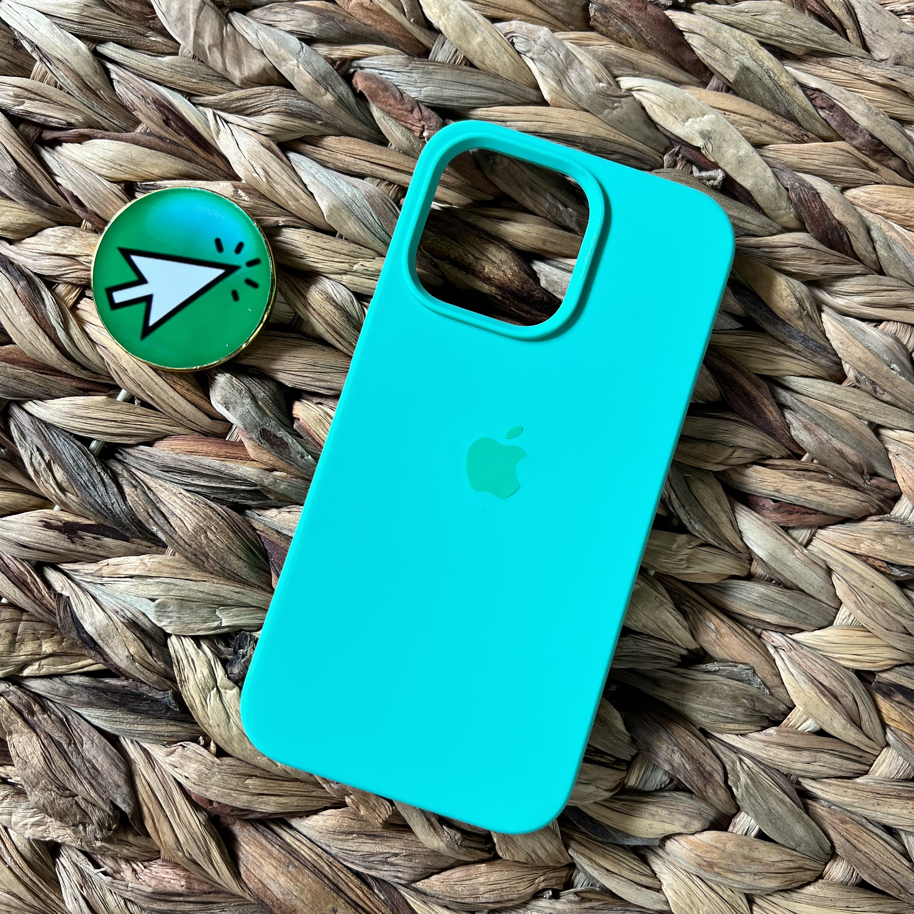 Carcasa Iphone 13 mini color: verde fluor