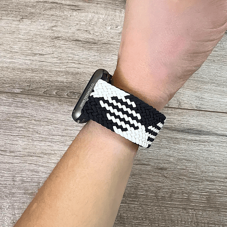 Correa trenzada elasticada Sololoop Ajustable 38/40/41mm color: blanco y negro 