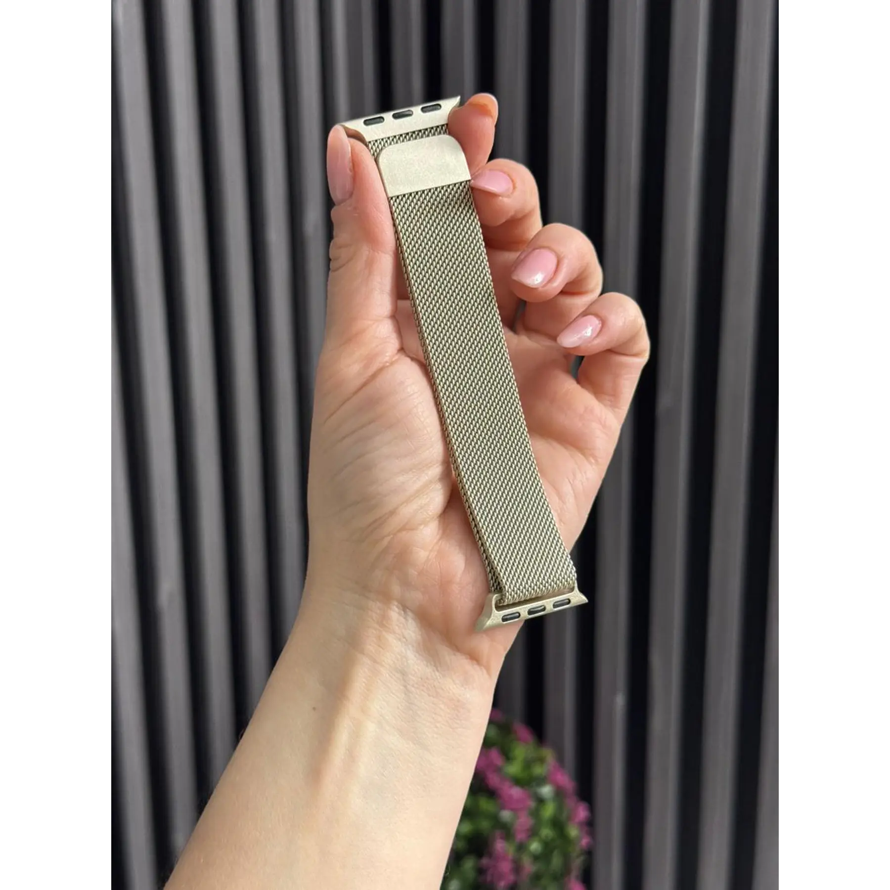Correa metalizada color: champagne