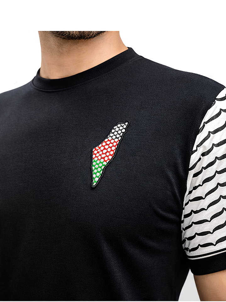 Polera Palestina Bordada – Diseño Kuffiyeh con Mapa y Bordado en Árabe 2