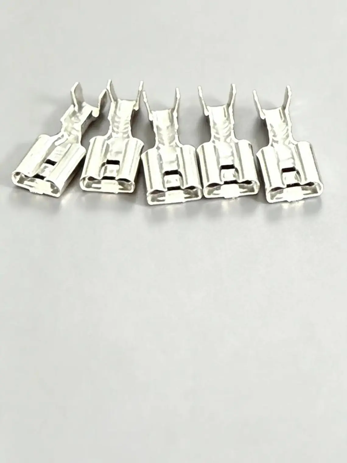 Terminal Eléctrico Pala Hembra 6,3 mm – 50 Unidades 1