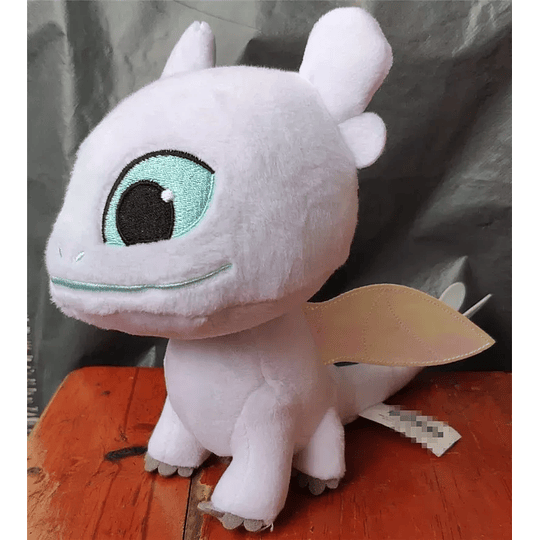 Como entrenar a tu Dragón Peluche Furia Luminosa 18 CM