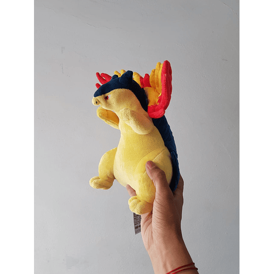 Pokemon Peluche Typhlosion 25 cm