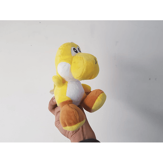 Mario Bros Peluche Yoshi Amarillo 19 cm