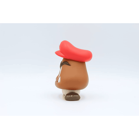 Mario Bros Figura Goomba Gorro de Mario