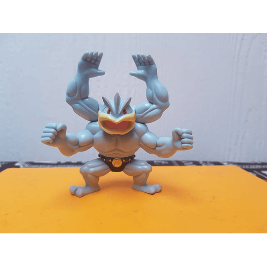 Pokemon Figura Machamp 9 cm