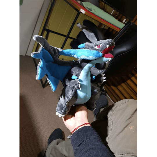 Pokémon Peluche Mega Charizard X 25 Cm