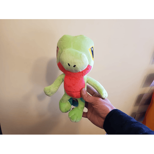 Pokemon Peluche Treecko 25 cm