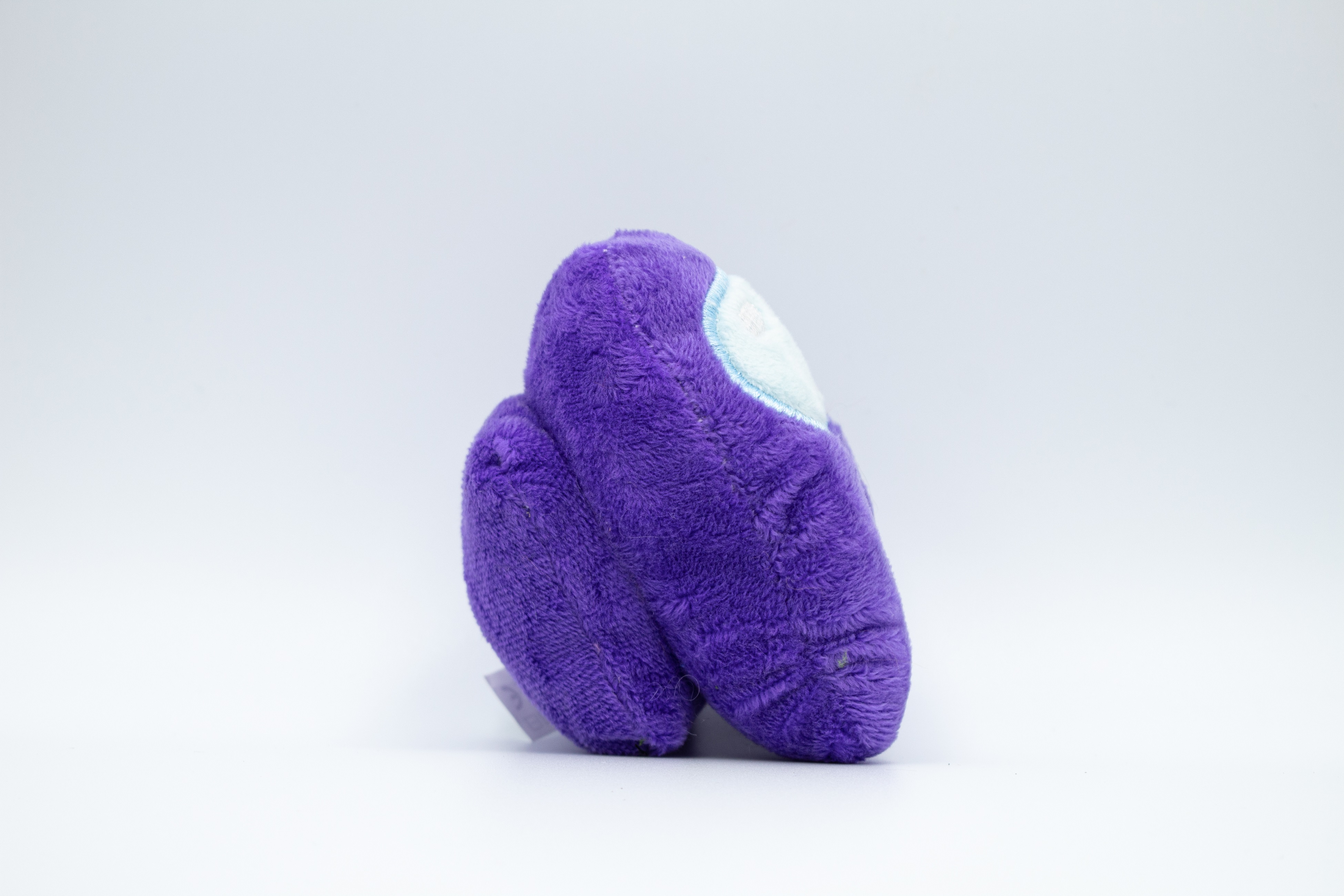Among Us Peluche Morado 10 cm