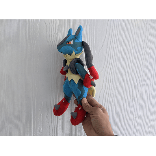 Pokemon Peluche Mega Lucario 28 Cm