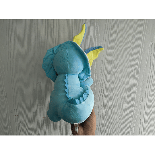 Pokemon Peluche Vaporeon 30 CM