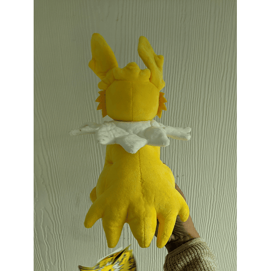 Pokemon Peluche Jolteon 26 cm