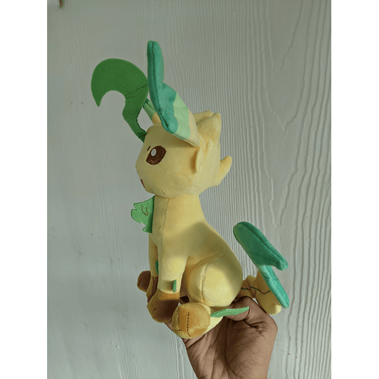 Pokemon Peluche Leafeon 27 cm