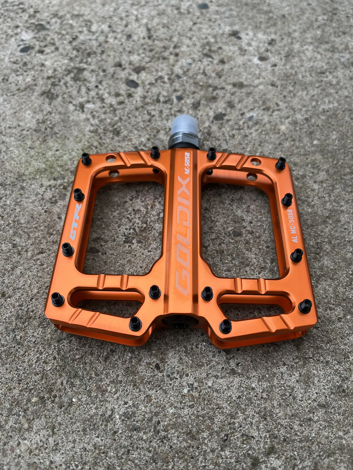 Pedales Flat Goldix aluminio mtb orange  3
