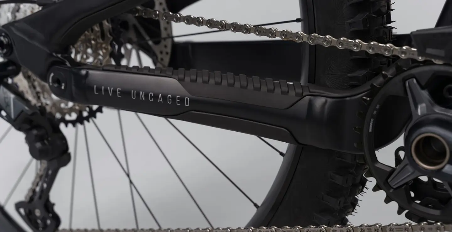 YT CAPRA CORE 2 29 AL Black 5