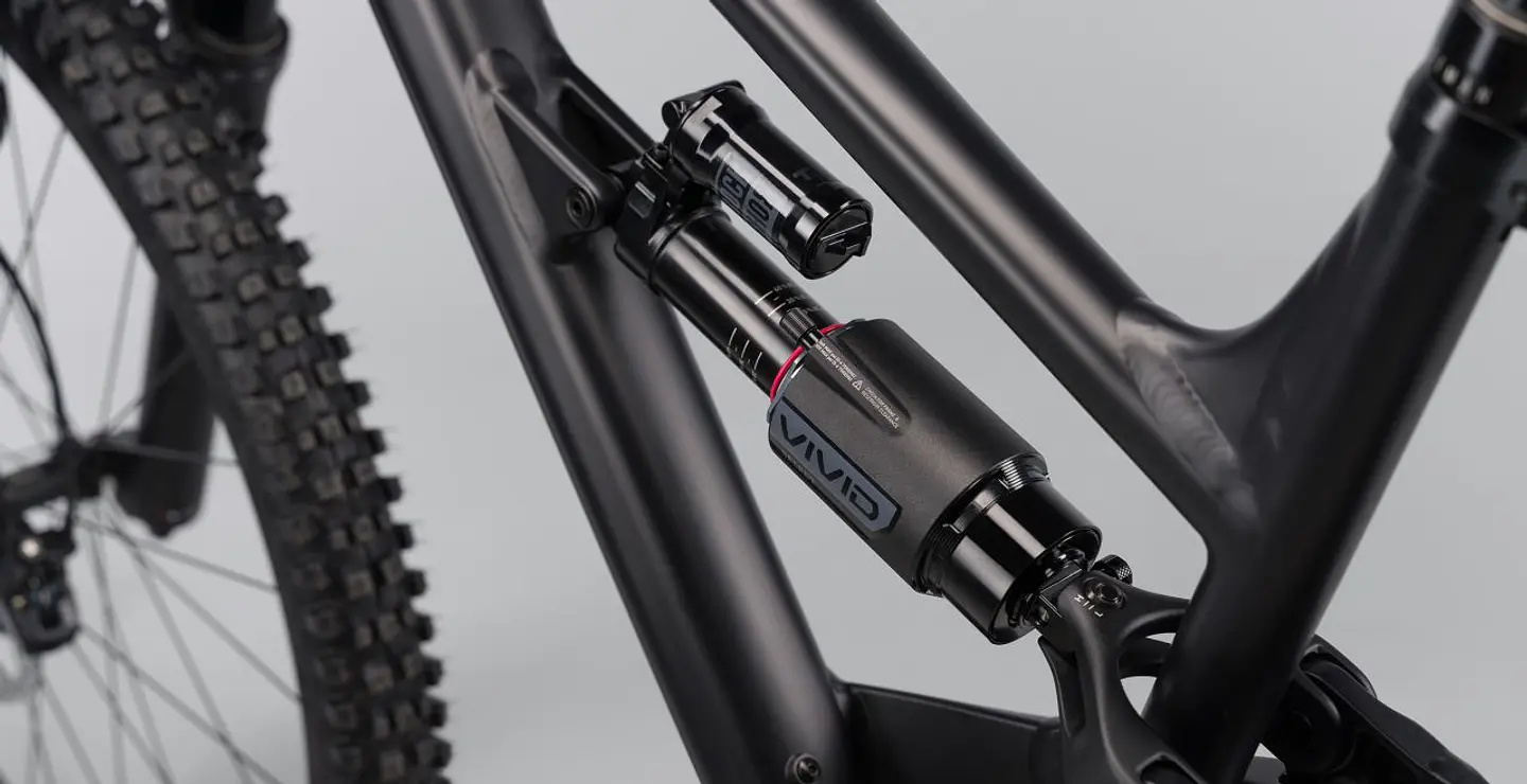 YT CAPRA CORE 2 29 AL Black 6