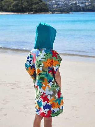 👾 Poncho Infantil Dock & Bay – Cubos