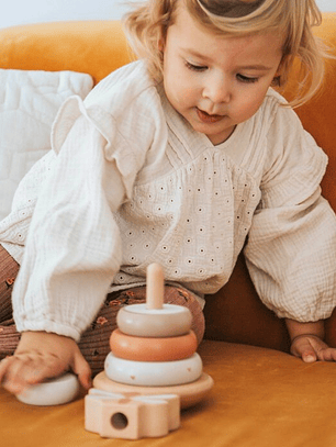 🪵 Brinquedo de Empilhar em Madeira FSC® – Label Label 🌿 ✨