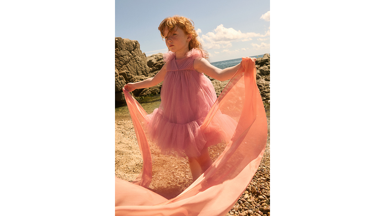 VESTIDO TULE FOLHOS 1