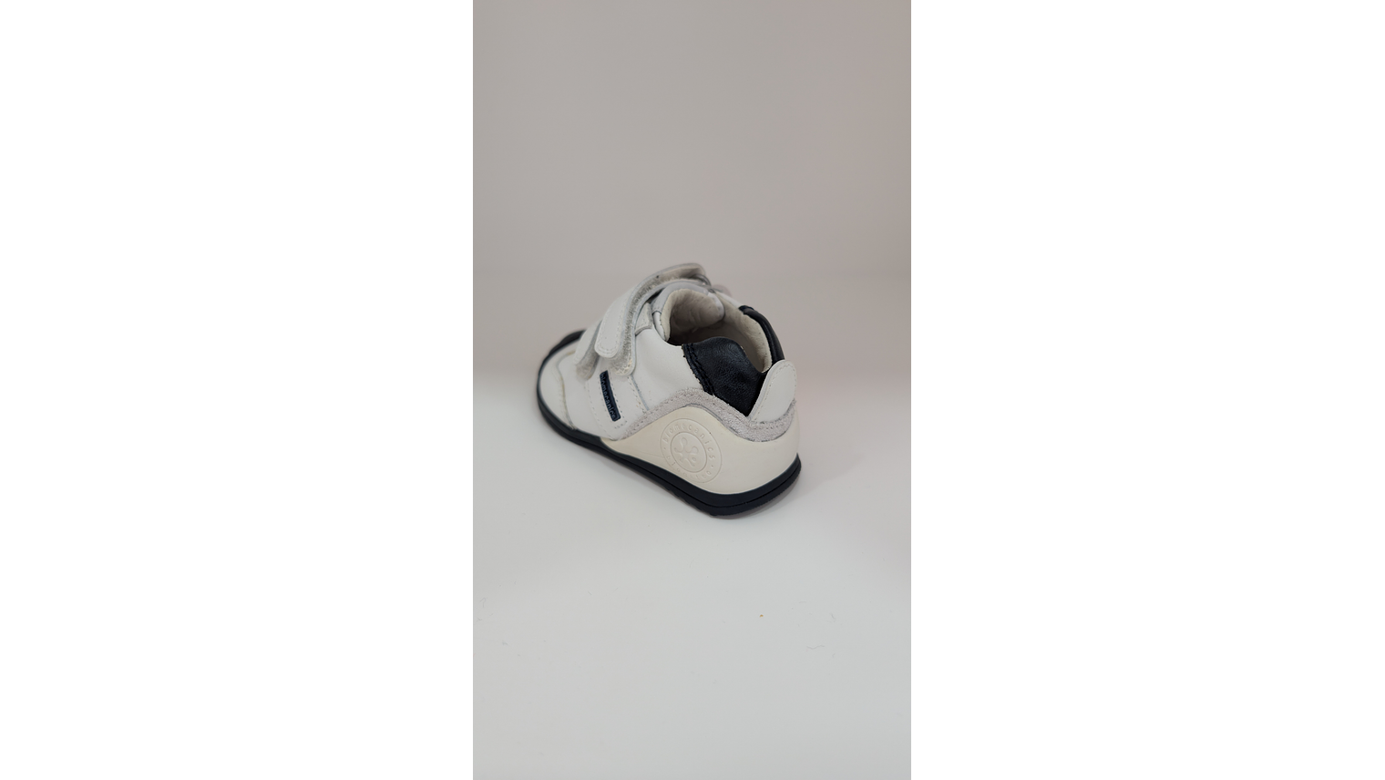 SAPATO SAUVAGE BIOMECANICS 3