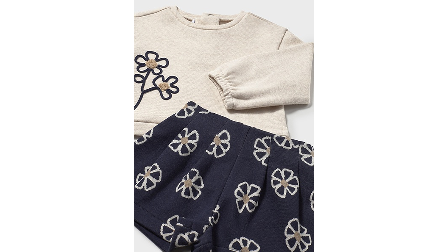 CONJ.BERMUDA JACQUARD 3