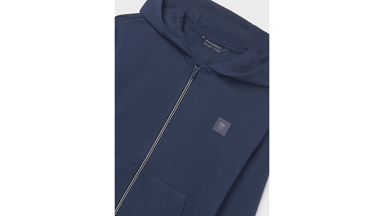 CASACO COM CARAPUÇO BÁSICO 3