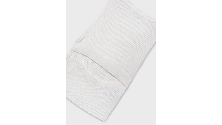 TOP TRICOT RECORTADO COSTAS 3