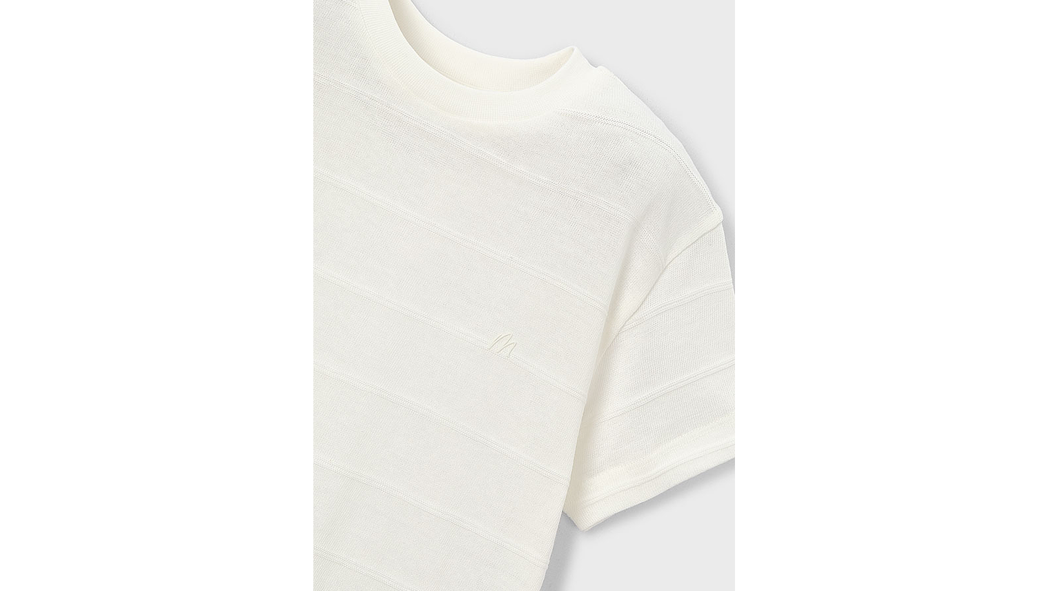 T´SHIRT ESTRUTURADA 2