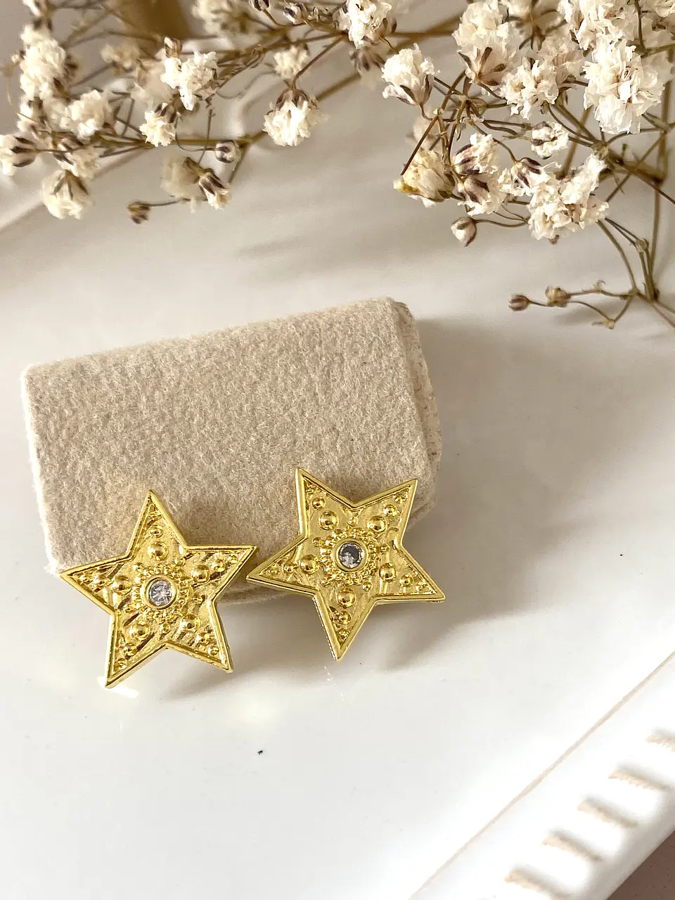 Aros Estrella Grabada Circones Gold 2