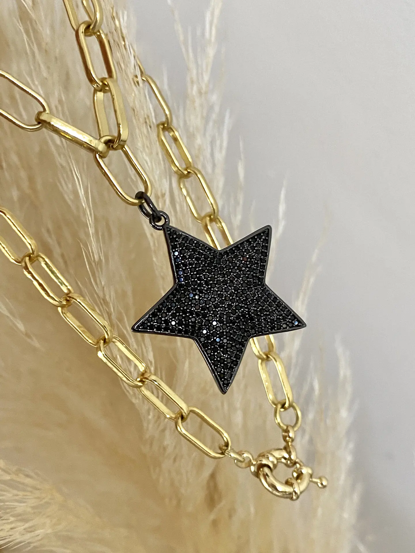 Collar Estrella Black Circones  1
