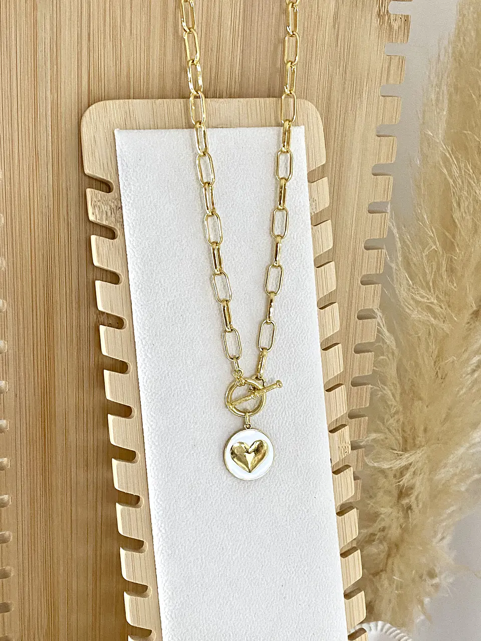 Collar  medalla Corazón Blanca  4