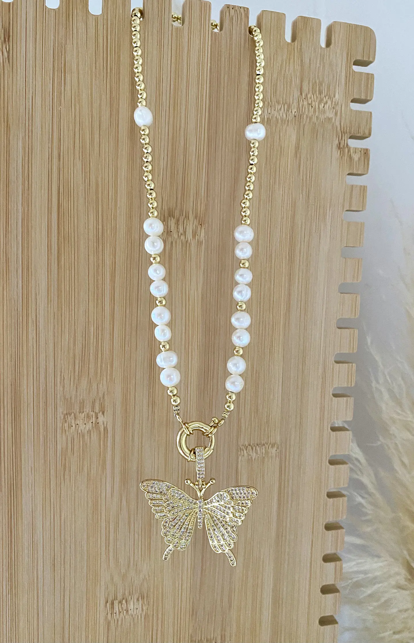Collar Perlas dije Maxi Mariposa Circones  2
