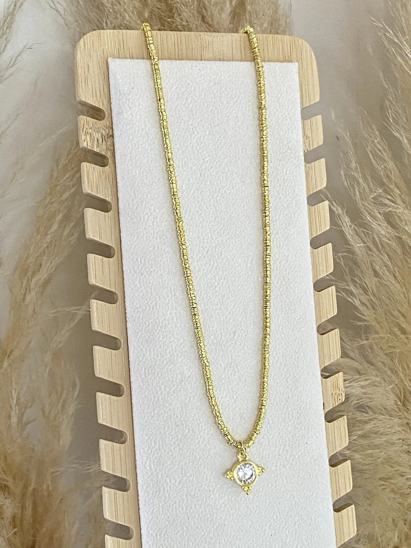 Collar Mostacilla Gold Maxi Punto de luz  2
