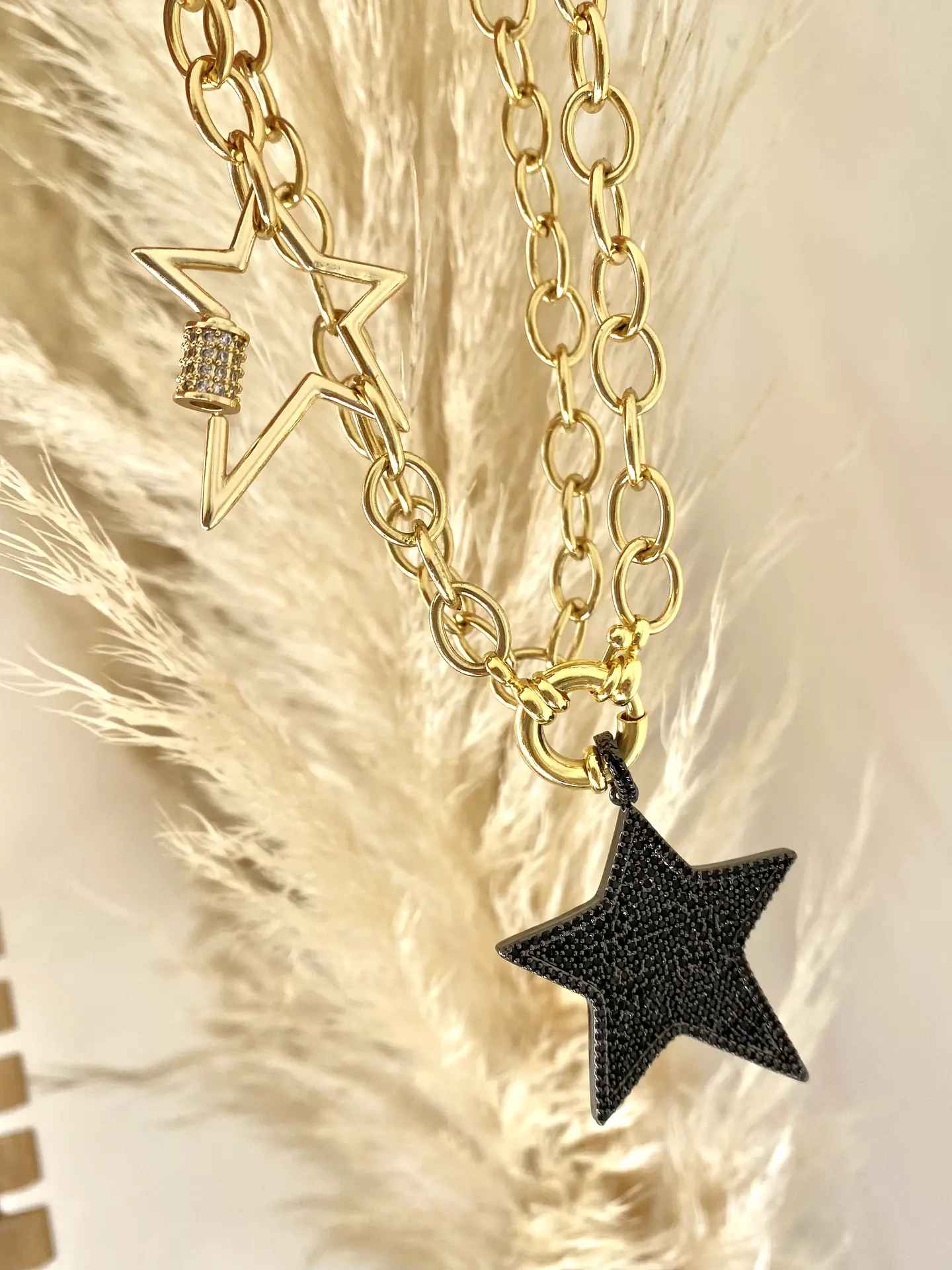Collar Dúo Estrella Rockera Lateral  1