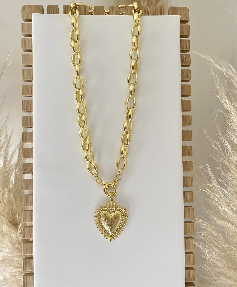 Collar Maxi Cadenon Corazon Sagrado 3