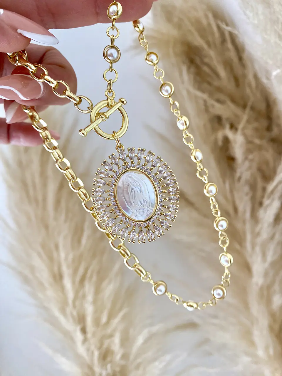 Collar  Medallón Virgen maxi Eslabones mixtos Perlas  4