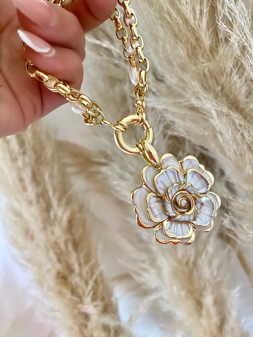 Pulsera  maxi Camelia Triple Perlas y eslabones   2