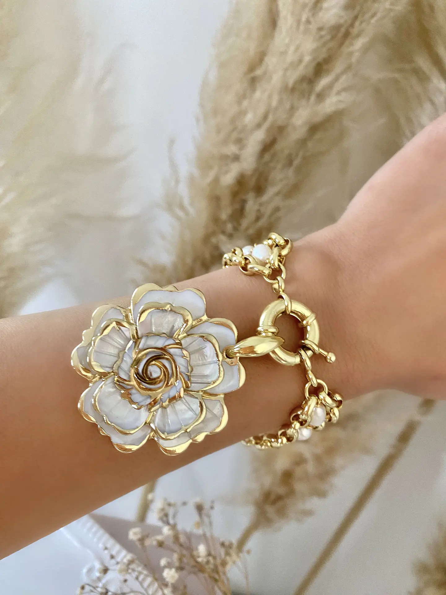 Pulsera  maxi Camelia Triple Perlas y eslabones   6