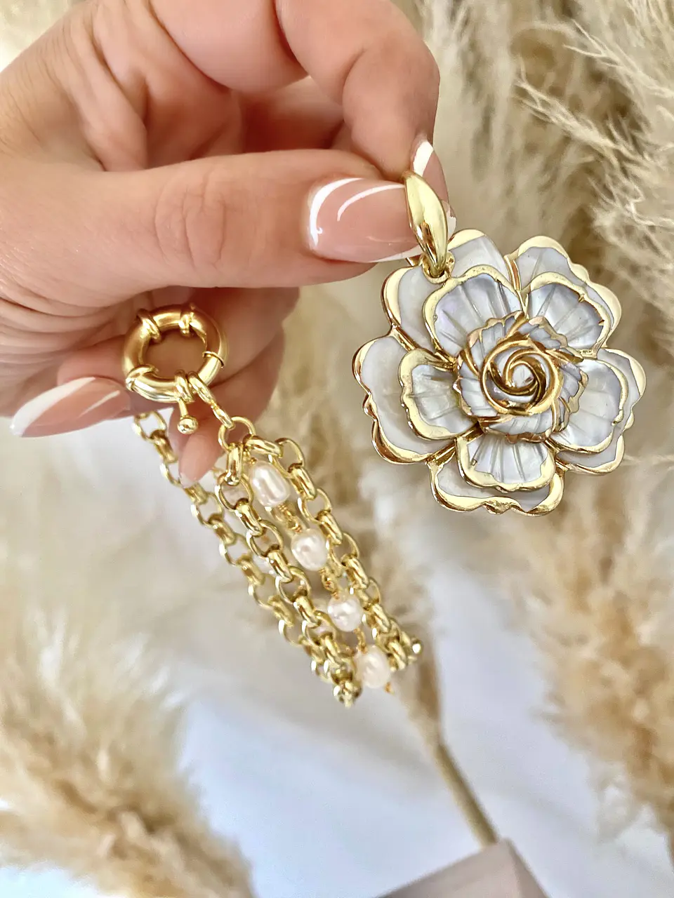 Pulsera  maxi Camelia Triple Perlas y eslabones   5