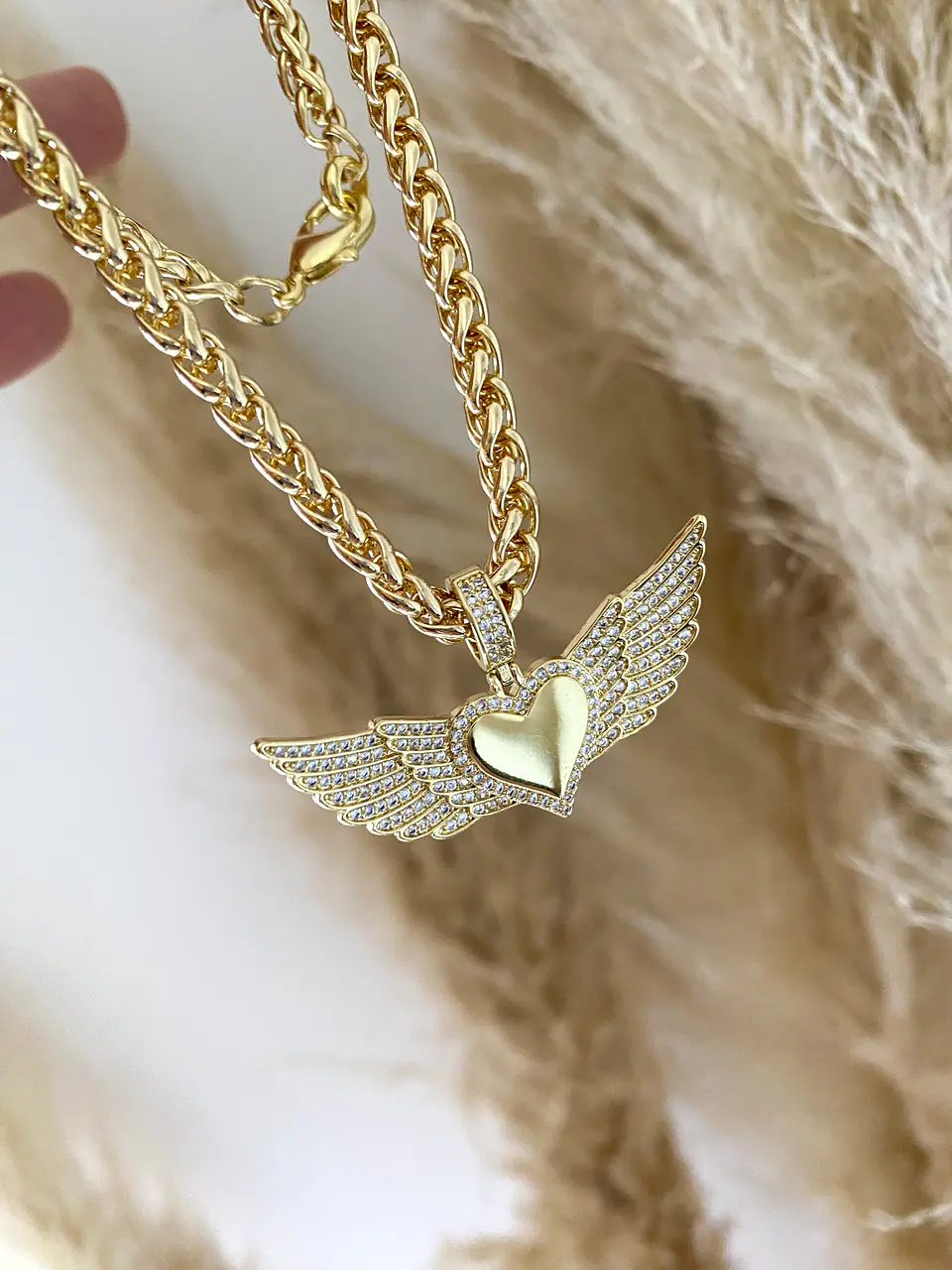 Collar  turbillón Corazón Alado Gold 2
