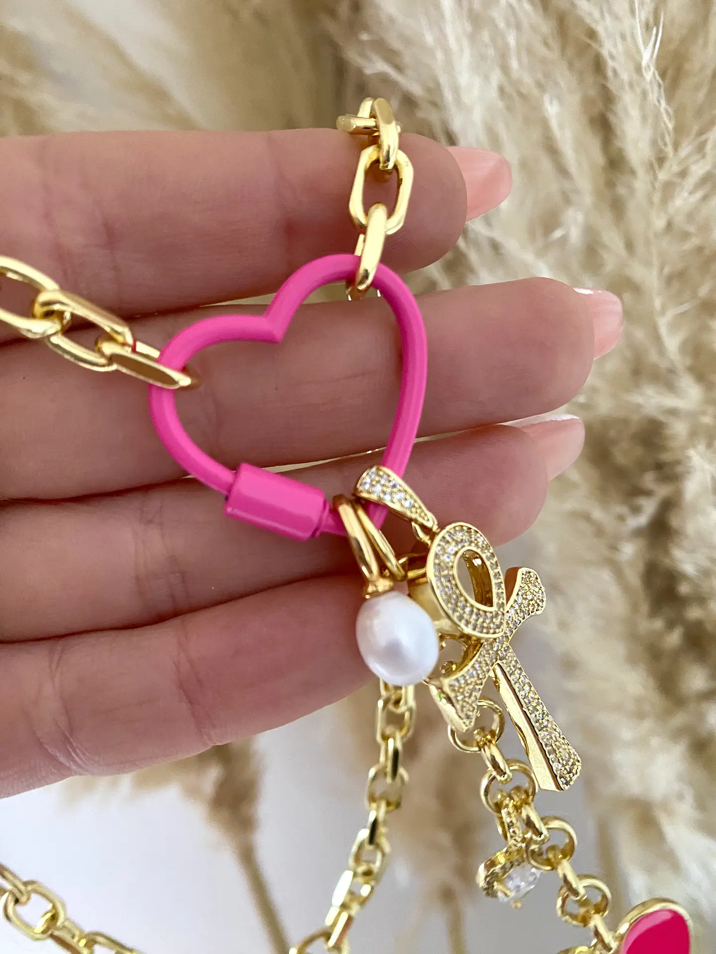 Collar Conector Pink + 4 dijes  3