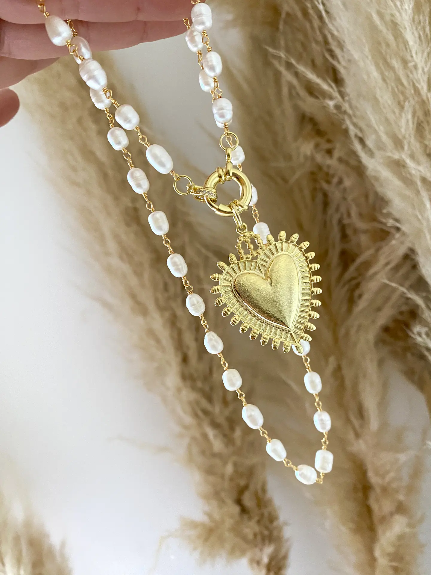Collar Perlas Maxi  Corazón Sagrado Broche timón 3