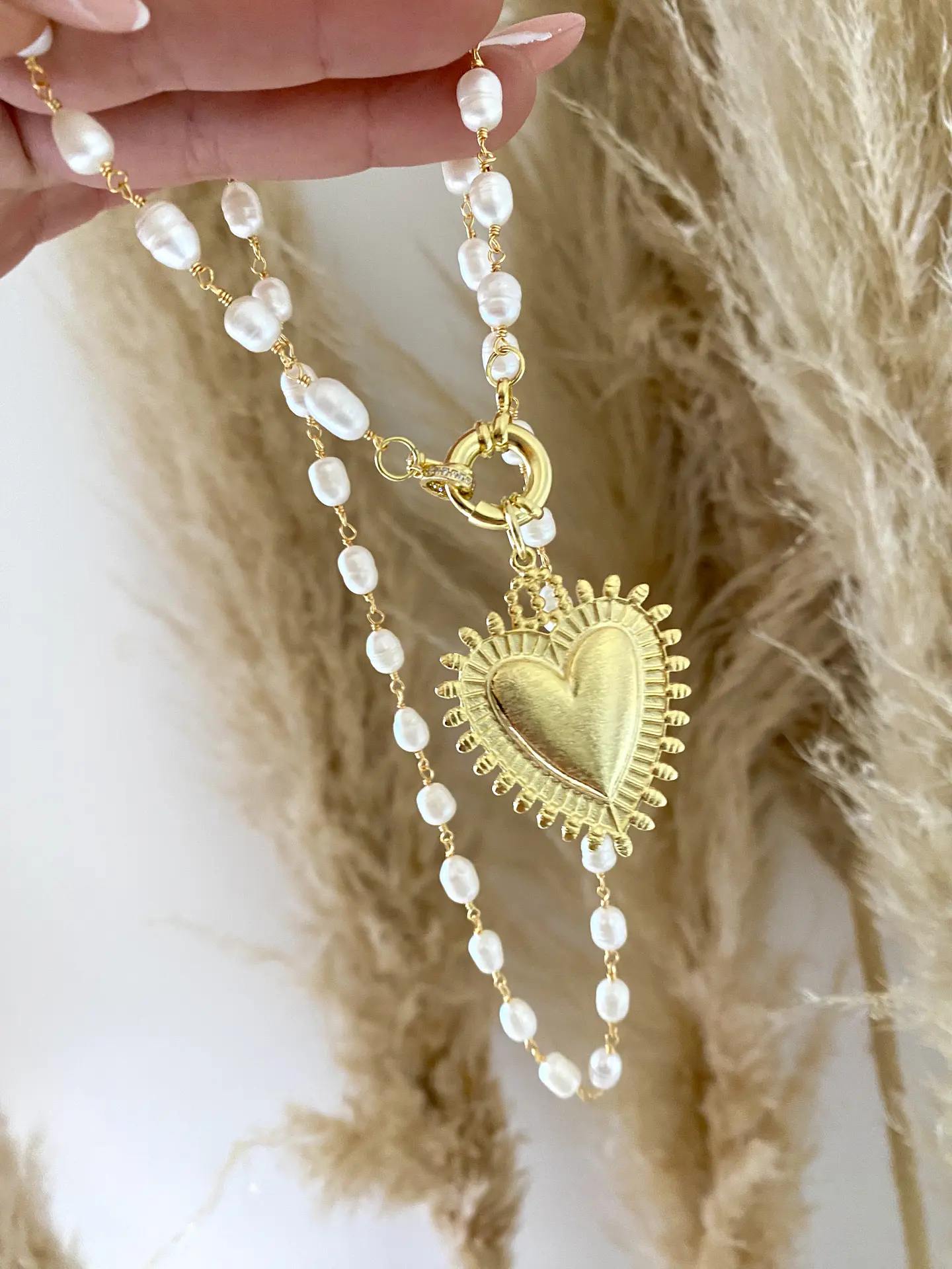 Collar Perlas Maxi  Corazón Sagrado Broche timón 5